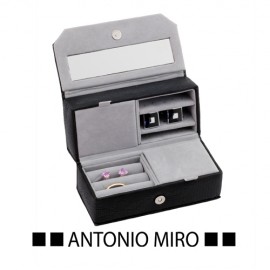 JOYERO -ANTONIO MIRO-